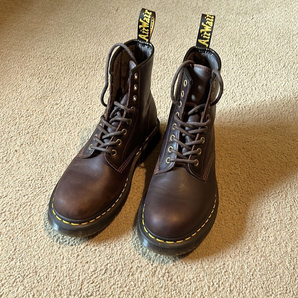 Doc Martin Men’s High Top Leather Boots